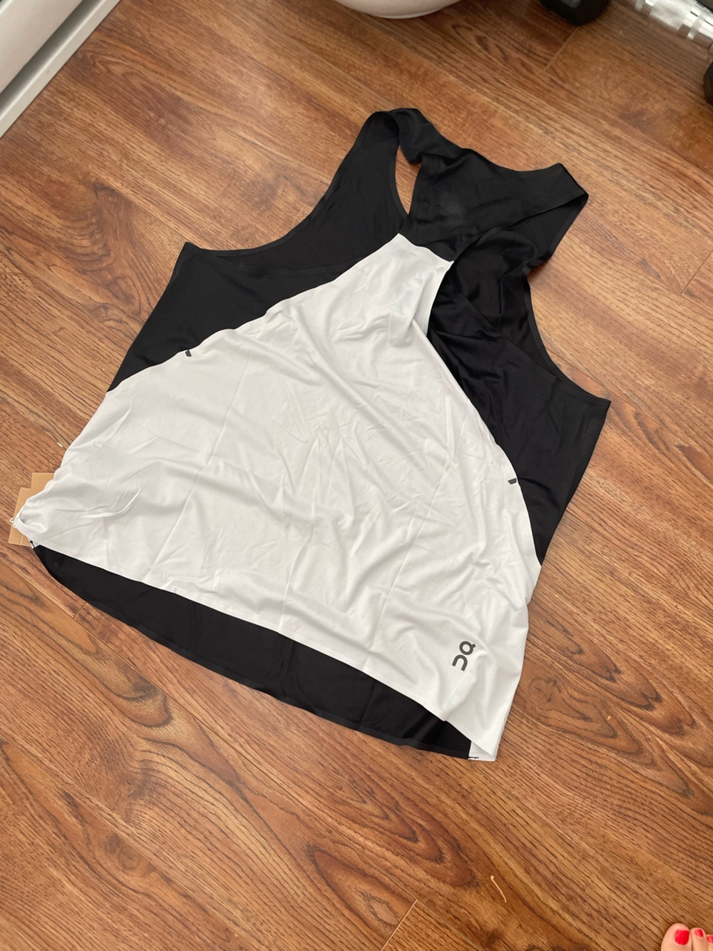 Run On clouds Lightweight Racerback Tank-t - Picture 7 of 8
